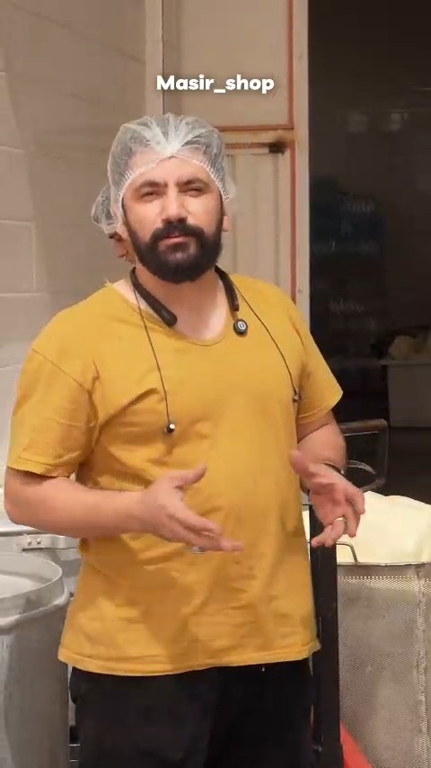 بخشی از فرآیند تولیـــــــــد روغن زرد گاوی تبریــــــز