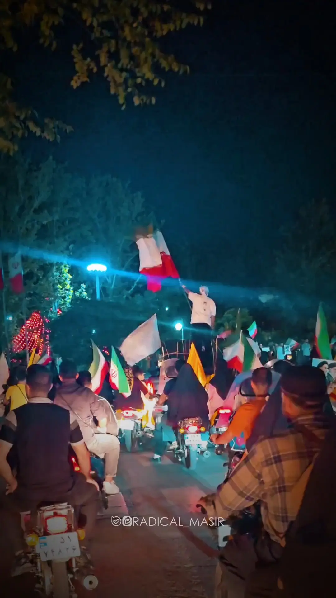 ۱۰۰ شب ایستادگی